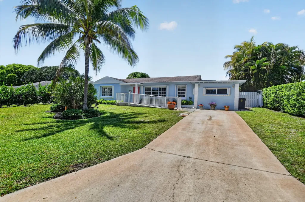 277 NW 3rd Court Boca Raton FL 33432