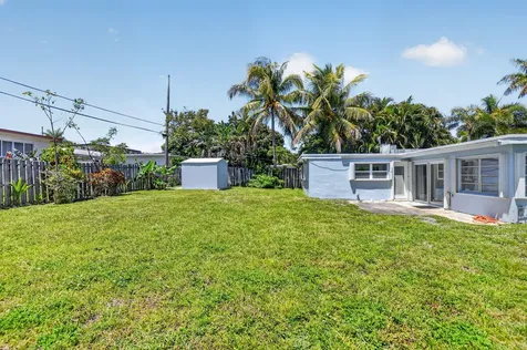 277 NW 3rd Court Boca Raton FL 33432