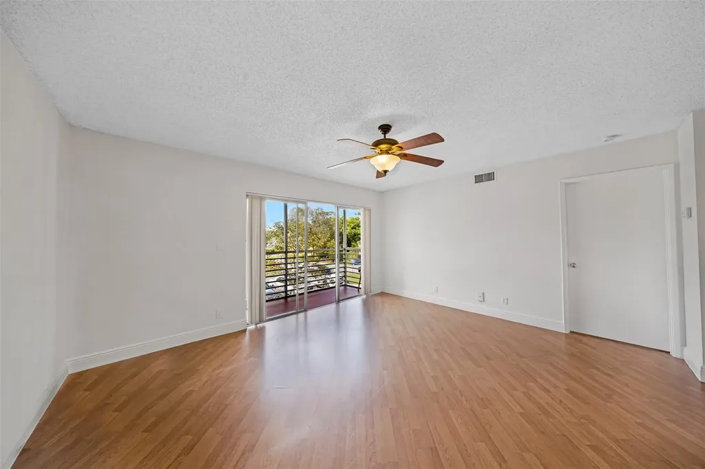 2809 N Course Drive Pompano Beach FL 33069