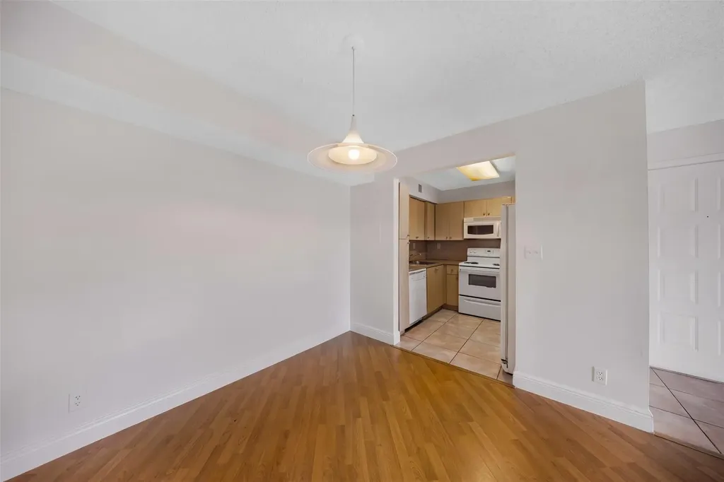 2809 N Course Drive Pompano Beach FL 33069