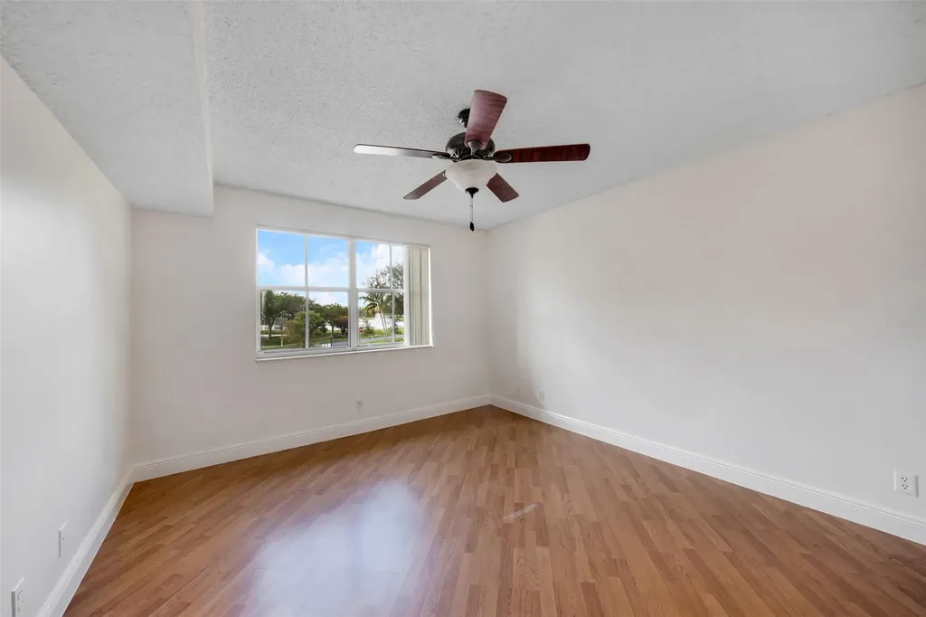 2809 N Course Drive Pompano Beach FL 33069