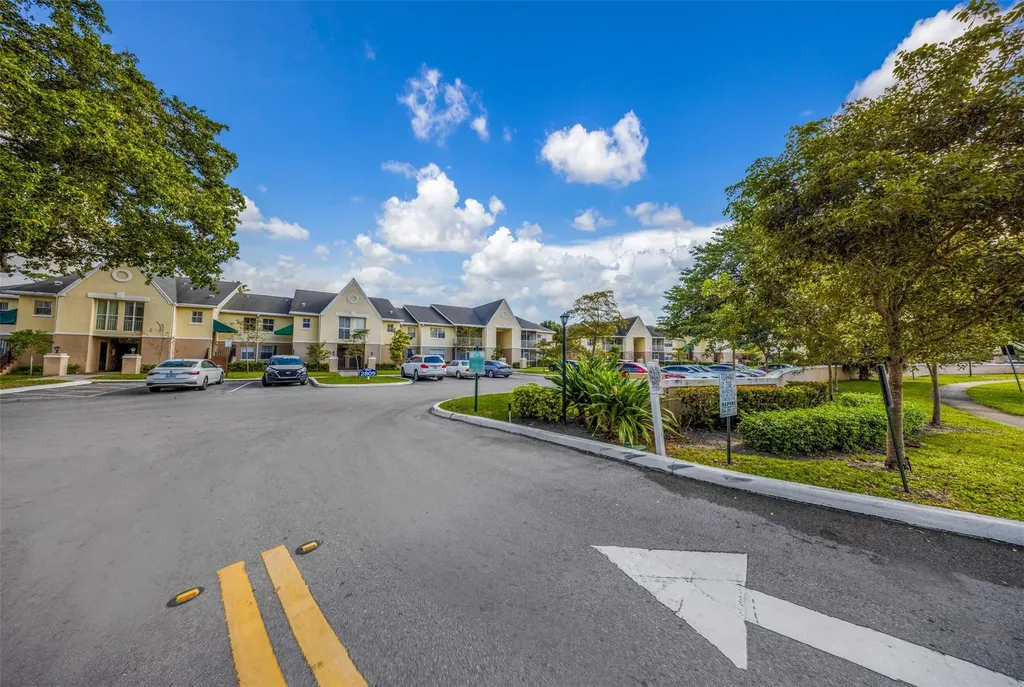 2809 N Course Drive Pompano Beach FL 33069