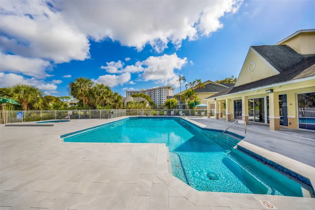 2809 N Course Drive Pompano Beach FL 33069