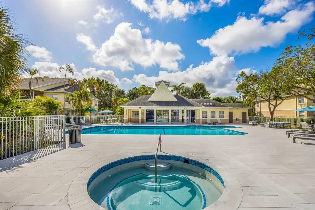 2809 N Course Drive Pompano Beach FL 33069