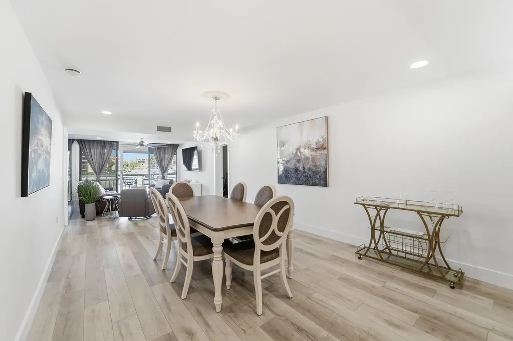2501 Marina Isle Way Jupiter FL 33477