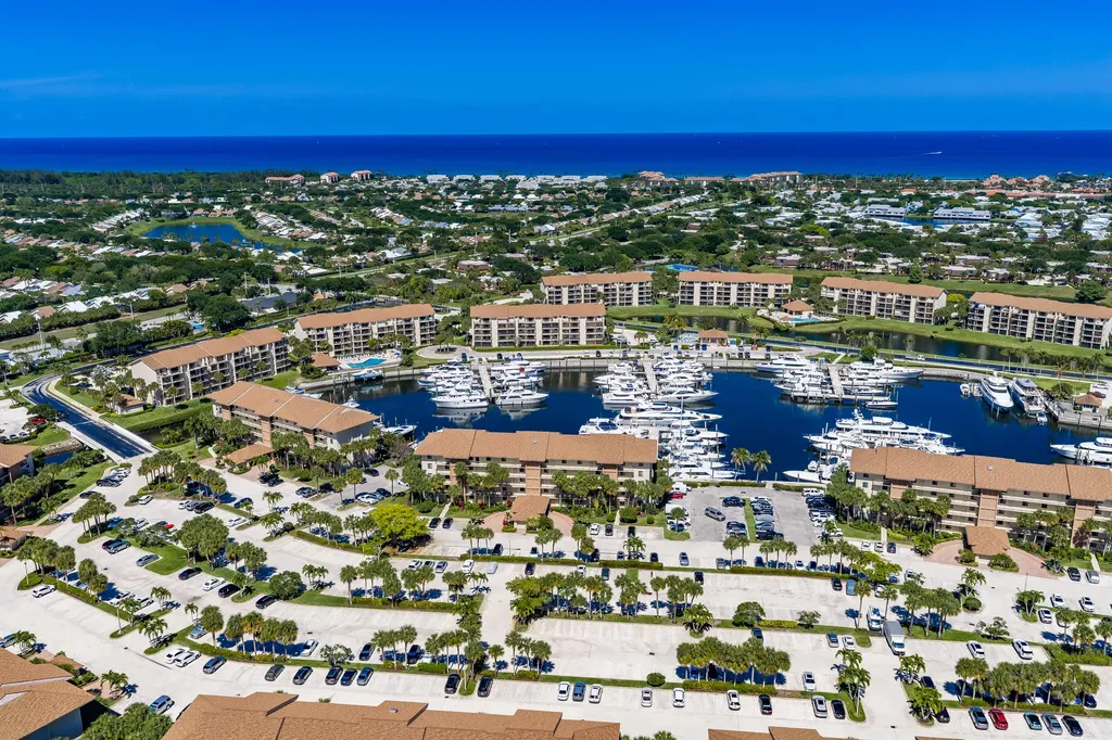 2501 Marina Isle Way Jupiter FL 33477