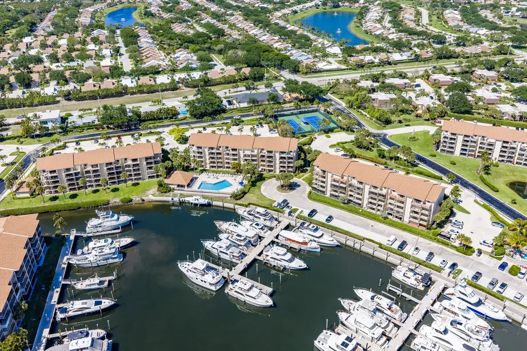 2501 Marina Isle Way Jupiter FL 33477