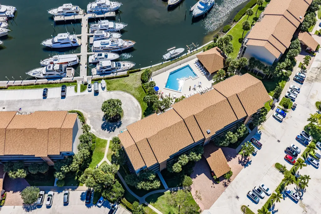 2501 Marina Isle Way Jupiter FL 33477