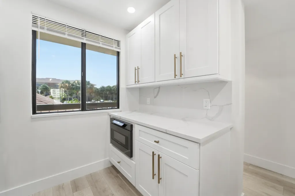 2501 Marina Isle Way Jupiter FL 33477