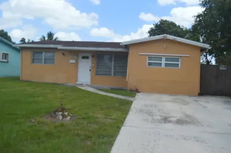896 SW 64th Terrace North Lauderdale FL 33068
