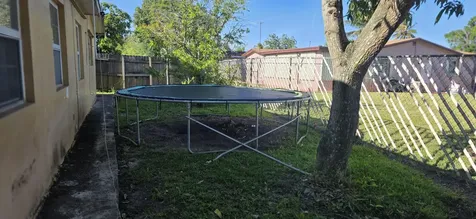 896 SW 64th Terrace North Lauderdale FL 33068