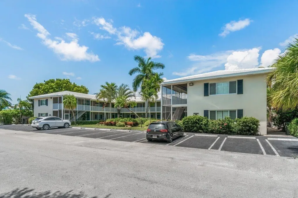 426 NE 7th Avenue Delray Beach FL 33483