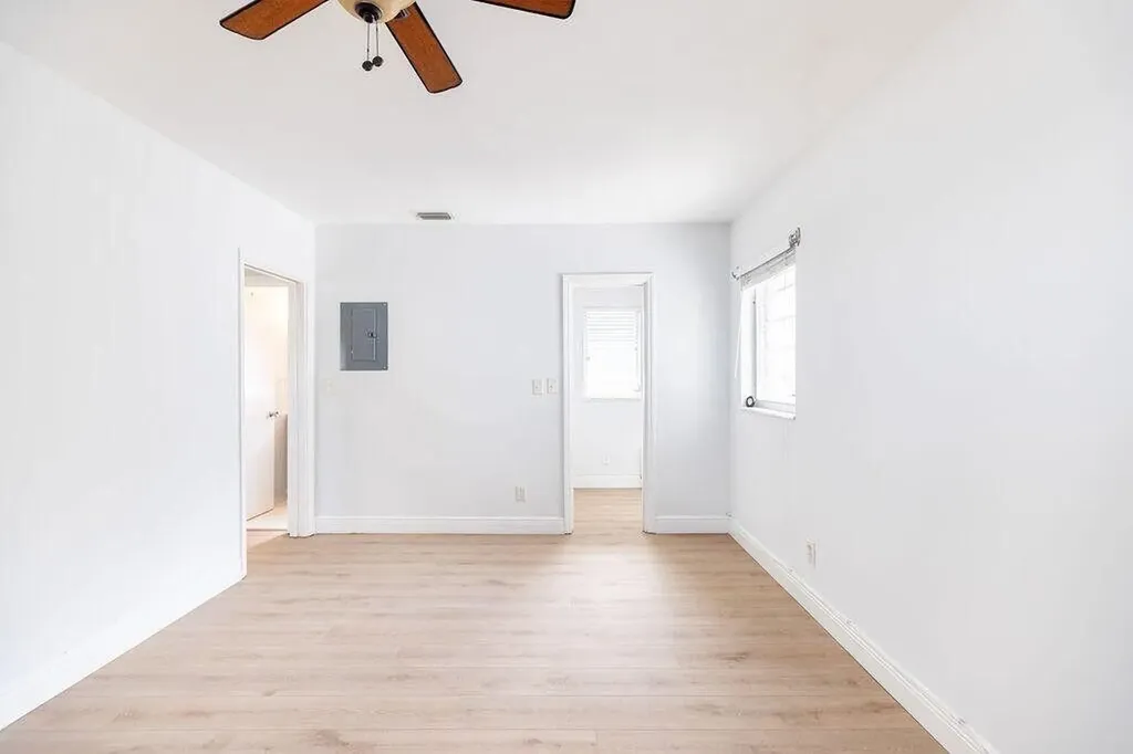 426 NE 7th Avenue Delray Beach FL 33483