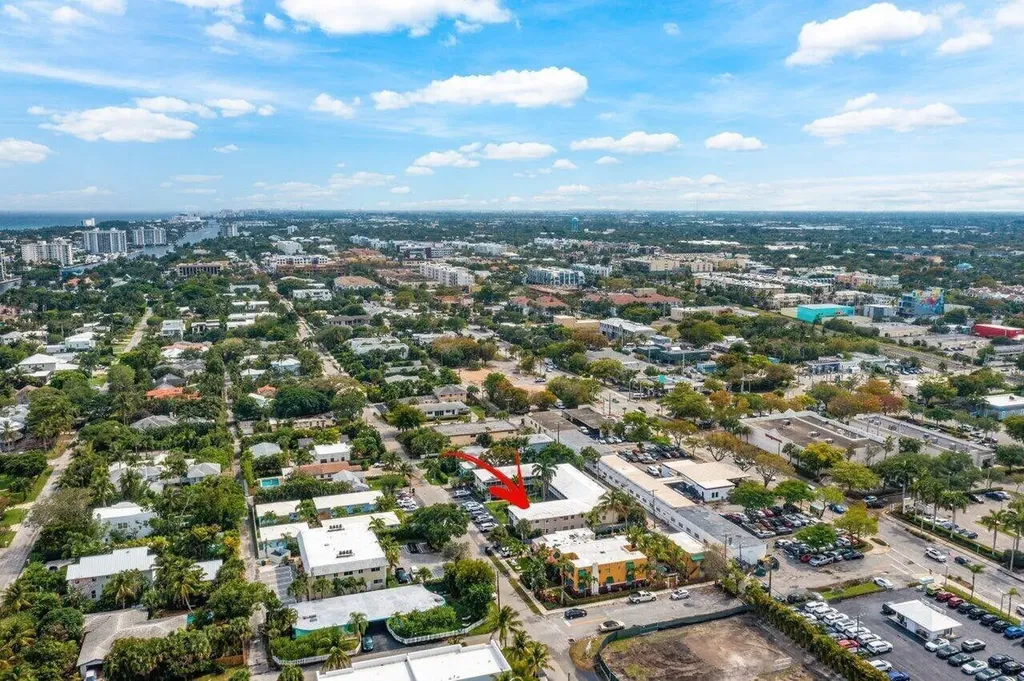 426 NE 7th Avenue Delray Beach FL 33483