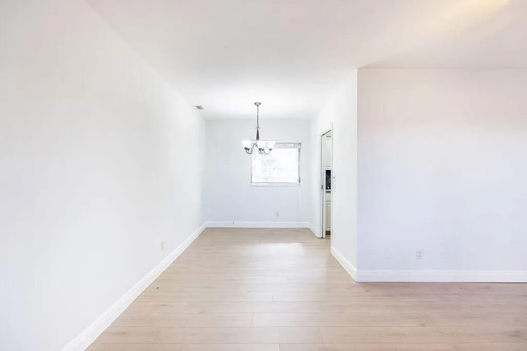 426 NE 7th Avenue Delray Beach FL 33483
