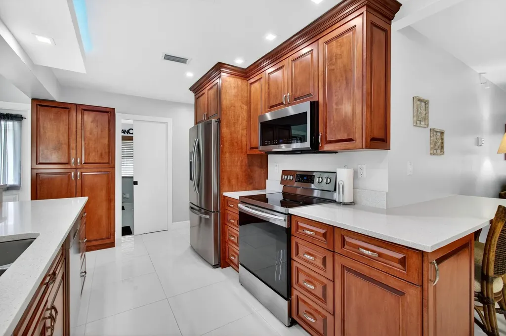 1255 NW 44th Street Deerfield Beach FL 33064