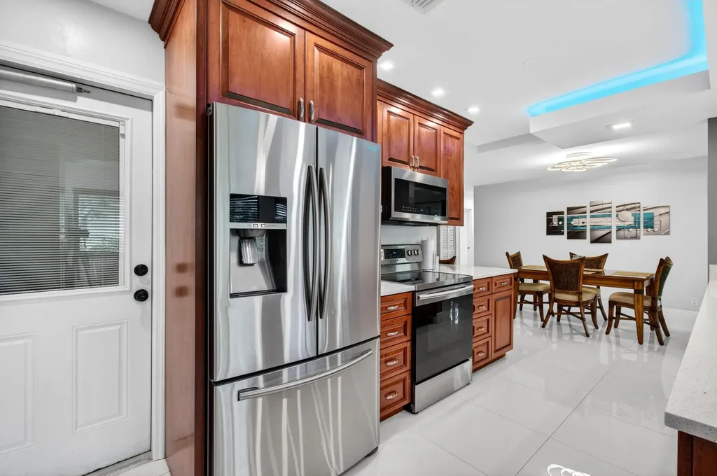 1255 NW 44th Street Deerfield Beach FL 33064