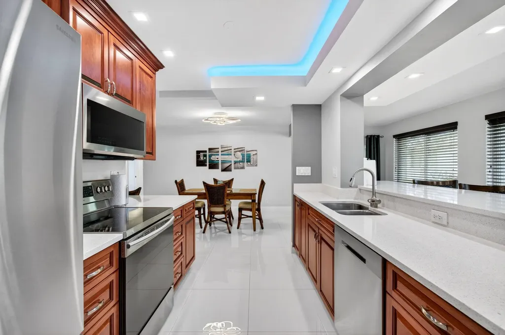 1255 NW 44th Street Deerfield Beach FL 33064