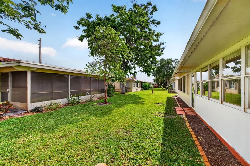 1255 NW 44th Street Deerfield Beach FL 33064