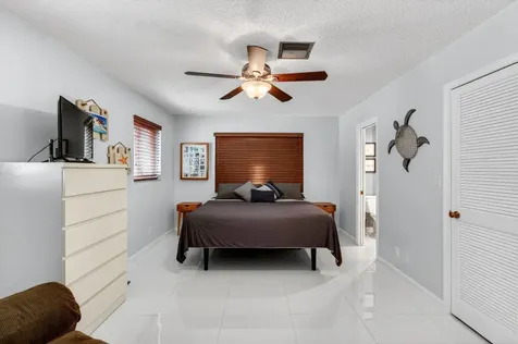 1255 NW 44th Street Deerfield Beach FL 33064