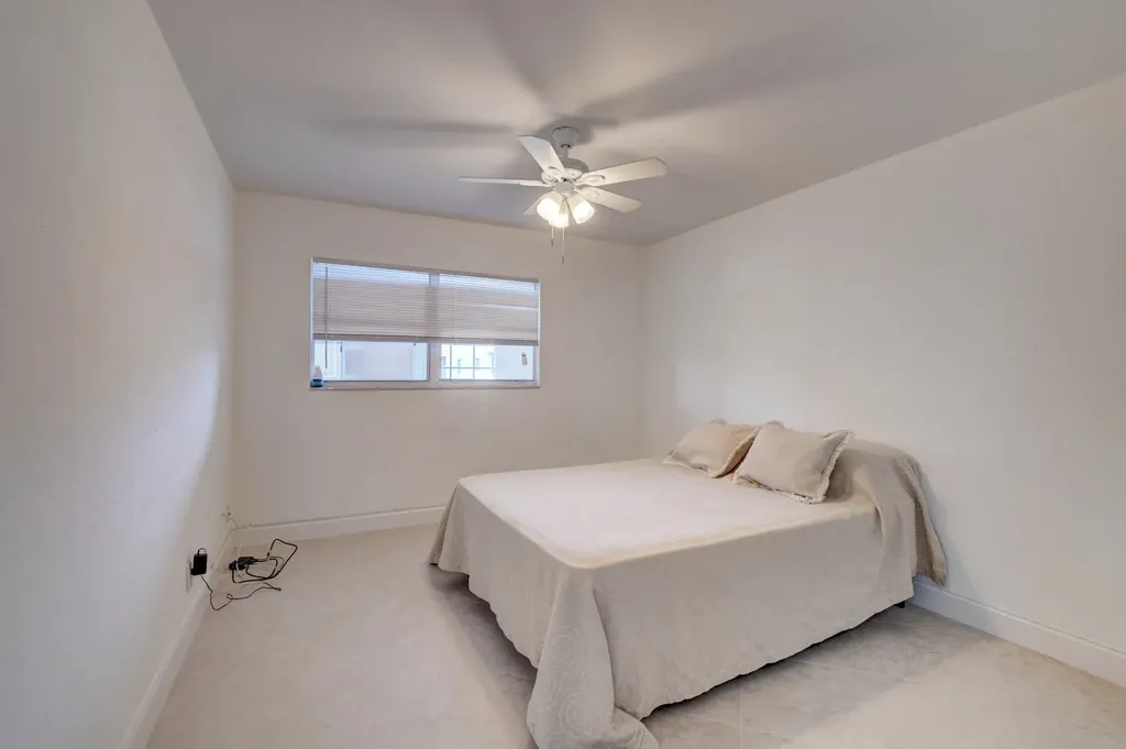 468 Saxony Way Delray Beach FL 33446
