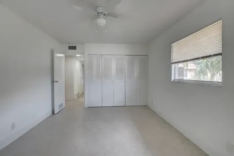 468 Saxony Way Delray Beach FL 33446
