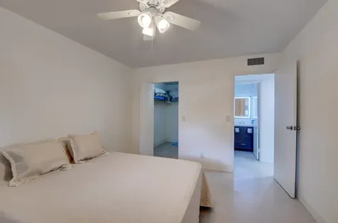 468 Saxony Way Delray Beach FL 33446