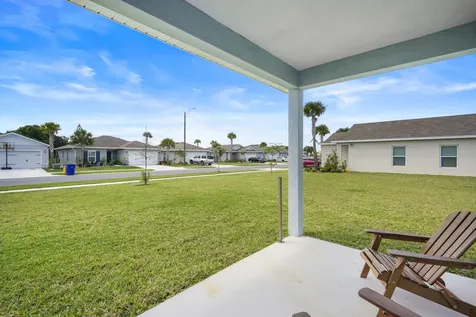 521 Cherimoya Street Fort Pierce FL 34981