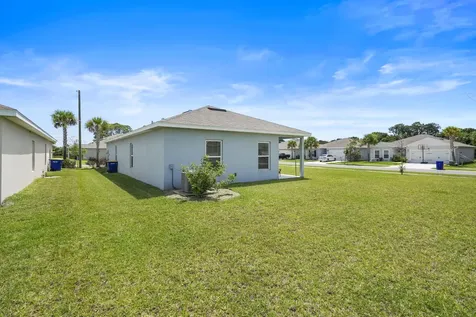 521 Cherimoya Street Fort Pierce FL 34981