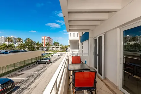 2076 S Ocean Drive Hallandale Beach FL 33009