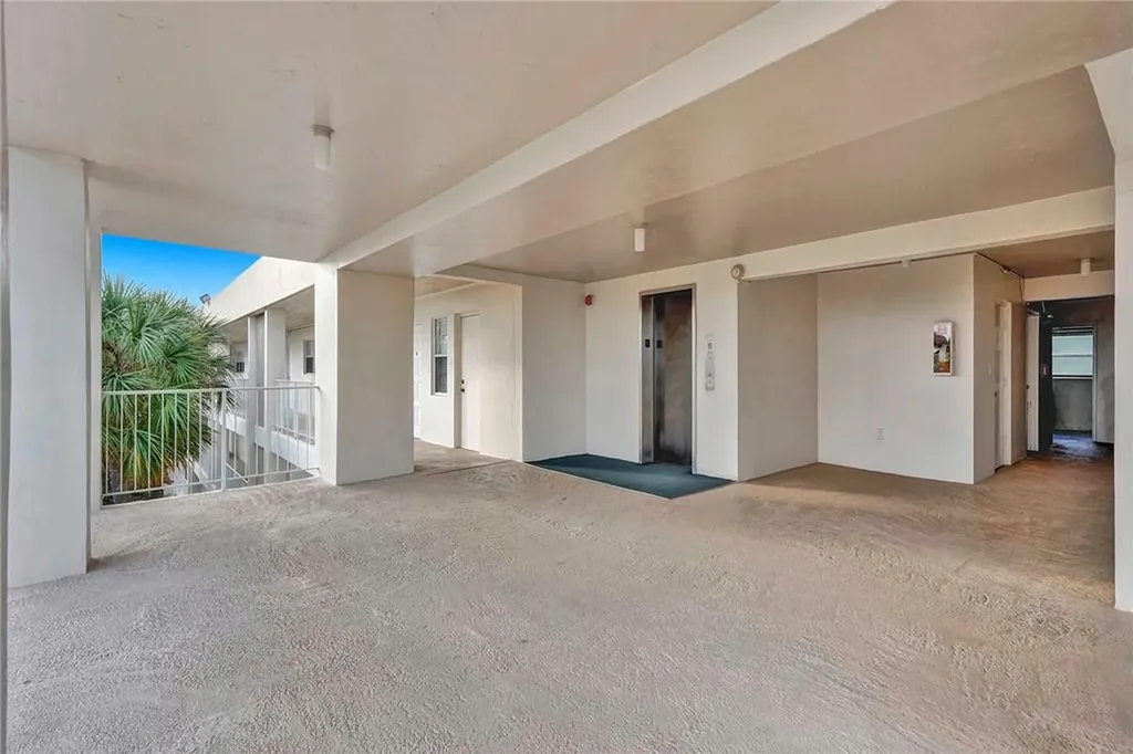 3051 S Palm Aire Drive Pompano Beach FL 33069