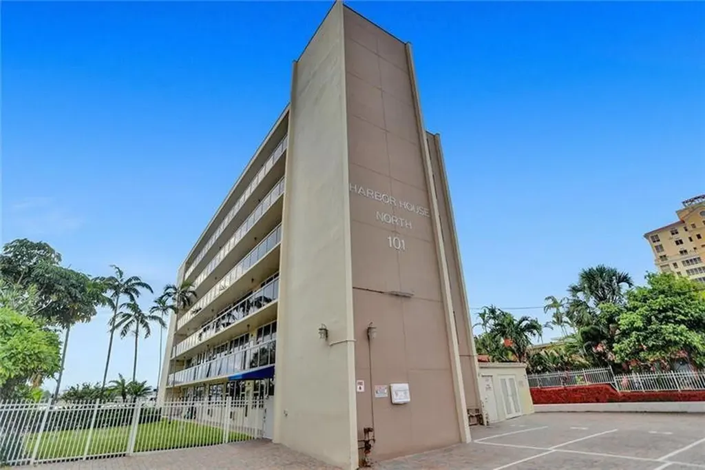 101 N Birch Road Fort Lauderdale FL 33304