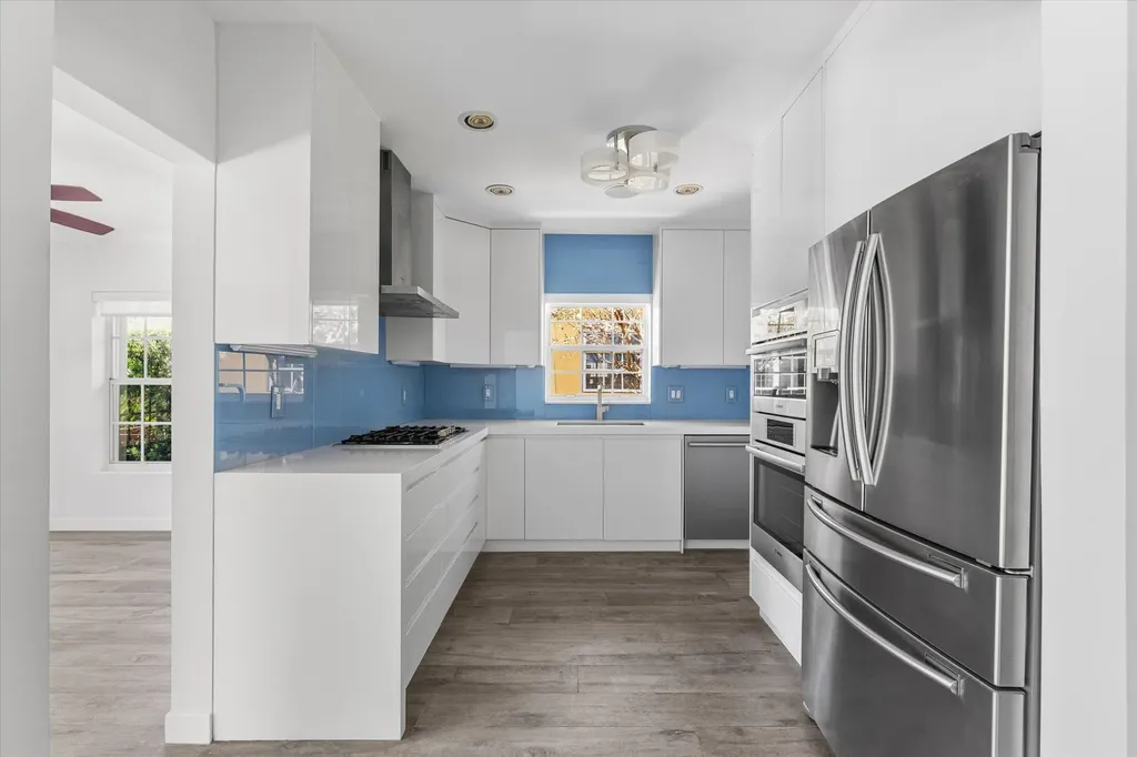 8934 Emerson Avenue Surfside FL 33154