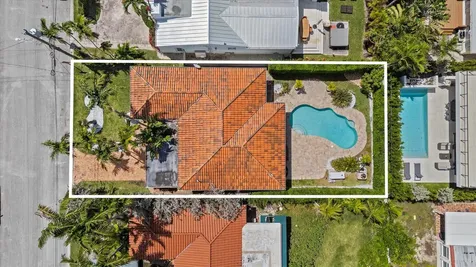 8934 Emerson Avenue Surfside FL 33154