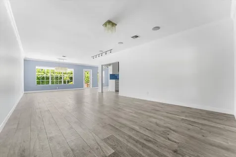 8934 Emerson Avenue Surfside FL 33154
