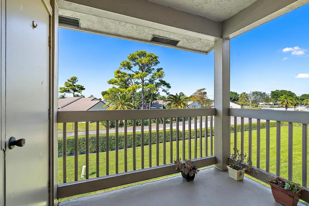 1790 Abbey Road West Palm Beach FL 33415
