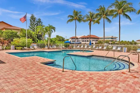 6663 Via Regina Boca Raton FL 33433