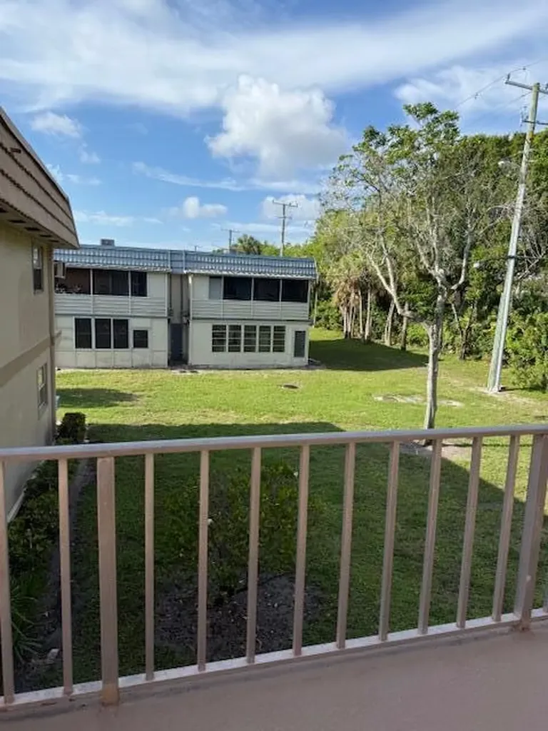 670 N Brittany N Delray Beach FL 33446