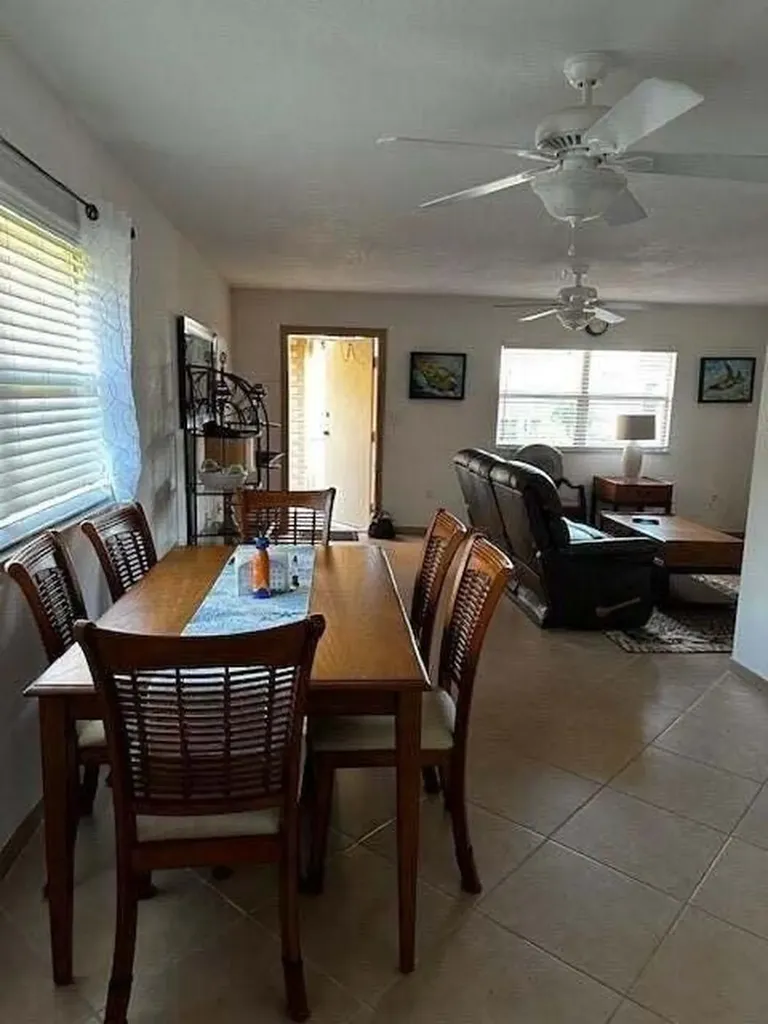 670 N Brittany N Delray Beach FL 33446