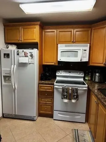 670 N Brittany N Delray Beach FL 33446