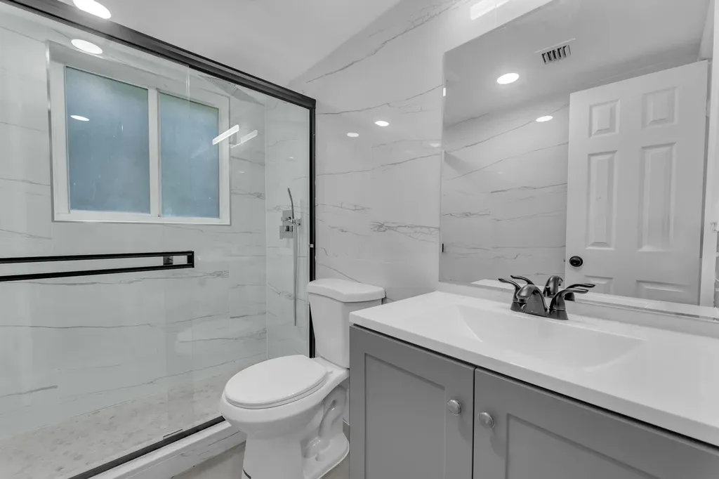 381 SE 15th Avenue Deerfield Beach FL 33441