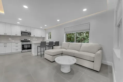 381 SE 15th Avenue Deerfield Beach FL 33441