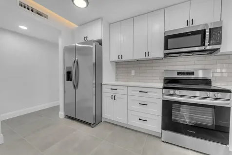 381 SE 15th Avenue Deerfield Beach FL 33441