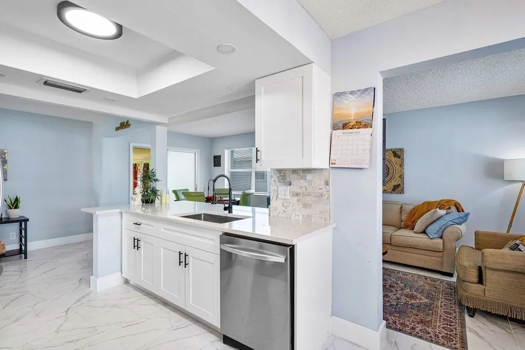 517 SW 18th Street Boynton Beach FL 33426