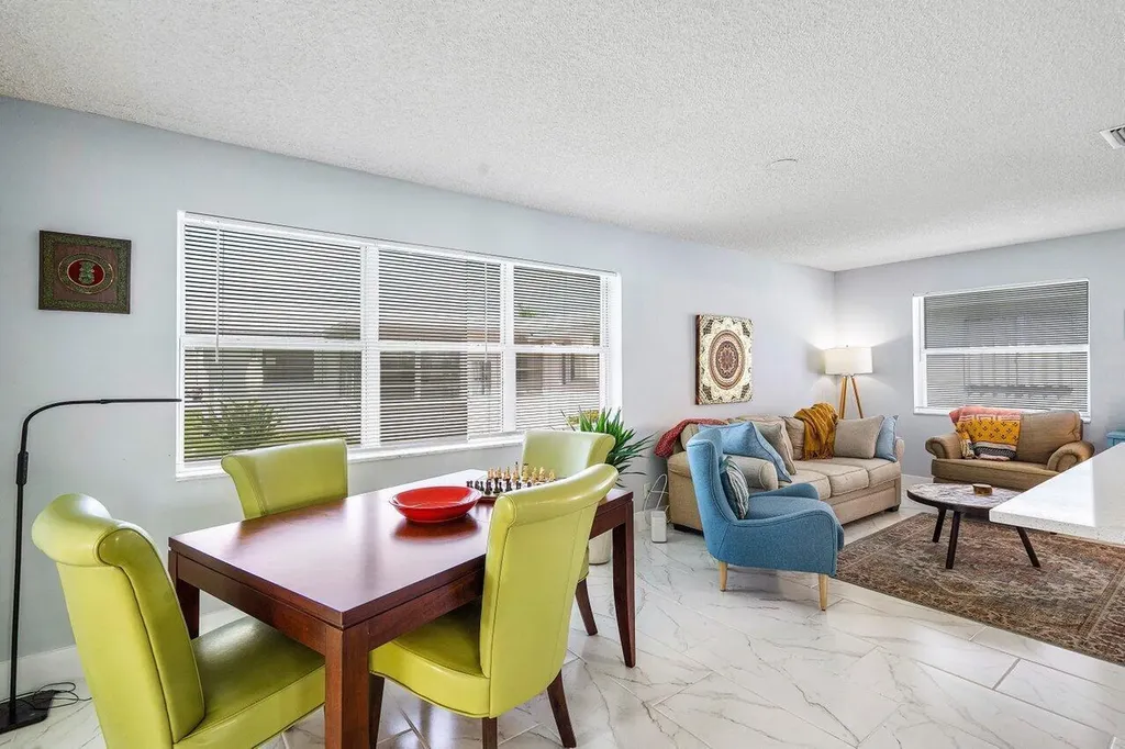 517 SW 18th Street Boynton Beach FL 33426