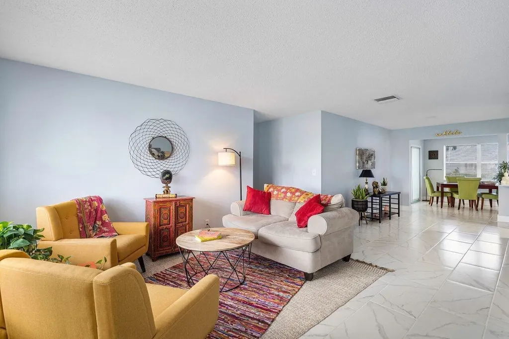 517 SW 18th Street Boynton Beach FL 33426