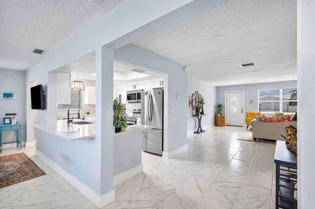 517 SW 18th Street Boynton Beach FL 33426