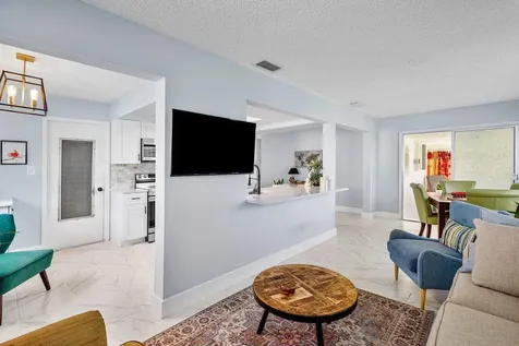 517 SW 18th Street Boynton Beach FL 33426