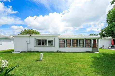 517 SW 18th Street Boynton Beach FL 33426