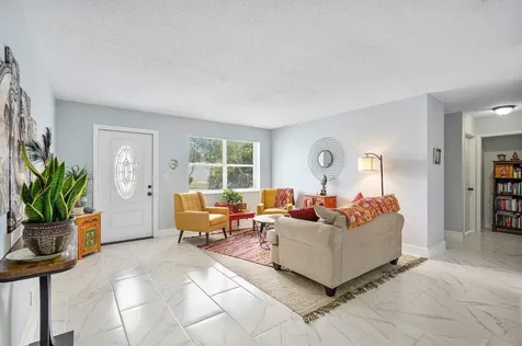 517 SW 18th Street Boynton Beach FL 33426